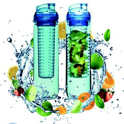 De fruit infuser zorgt voor water met een heerlijke fruitsmaak! Volg ons ook op Facebook en Instagram of stuur een mail naar  fruit.infuser@gmail.com