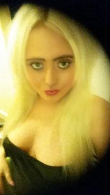 hi I'm sarah 31 with two beautiful boys aiden and kian best thing that's happened to me love my family and friends xx