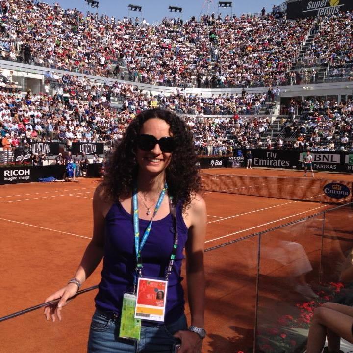 Basketball referee & fan, Rafa Nadal & tennis fan, cinema and irish music lover, blogger and much more!