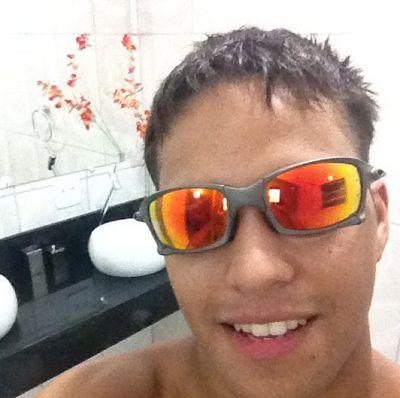 autenticas do niel pl 
fã clube oficial 
minha vida. só tenhe sentido se nela tiver Você @dalestebr