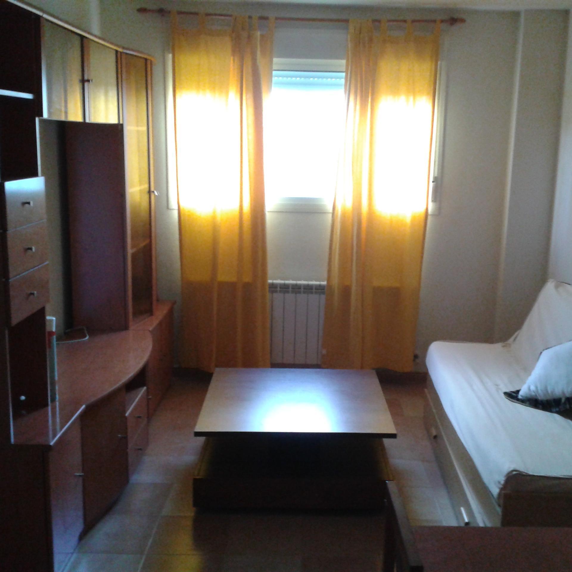 PISO 1 DORM 49 M2 275 €/ALQ 75.000 €/VTA O PISO 2 DORM 64M2 GARAJE Y TRASTERO 310 €/ALQ O 78.000 €/VTA. YUNQUERA DE H. GUADALAJARA 669077526