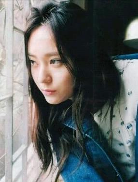 call me kistal || give me cotton candy :3