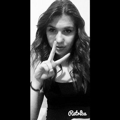 Hello, I'm Deni. I like music and dance. Follow me!
