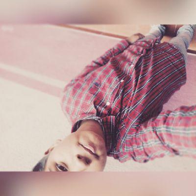 ❤✋✌ Criaturita del señor3  me gusta la musica electronica*-* Borgore:* y Pieza del cubo Sebastian Villalobos:3