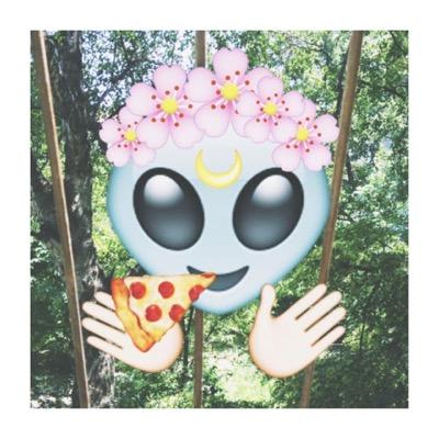 ☾ just gave u a free follow, can u pls follow @agbcyrusqueen ? she follows back. thaanks ilysm. ☽