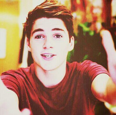 《Ｍａｔｔｈｅｗ Ｅｖａｎｓ》❝ No, @GarrulousCharms ...its, Hi how are you. ❞—Son of Aphrodite [#PercyJackson]
