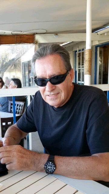 Divorced. Have 2 loving daughters. Degrees: http://t.co/w6iQjBQENN B.Proc. Interests: Politics,Economics,Law,Space Exploration and the Universe.