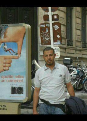 ‏‏‏‏‏‏‏‏‏‏‏‏‏‏‏‏‏صديقٍ صدوق صادق الصدق مبداه
 في زمن اصبح الصدق لا يحبذ كثيرا
(نصراوي العشق والهويه)تويتر انهبل يلغي متابعه على كيفه 
       استغفر الله العظيم.