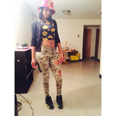 PrettySpade ♠️Sign tells it all ♠️ Love Myself Before Anything #OnaRise #Teamkhaa #Teamcancer ♋️ #FreeDito
