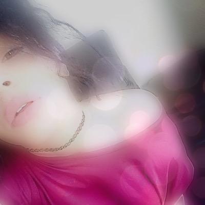 ;noemie1001 ,insta:nxunxuch fb:noemi marie ottiger  follow folllow follow yellow black white people