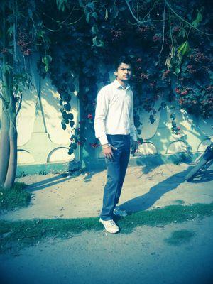 TheShivamUp's profile picture. You can find me at 
https://t.co/8GZSXBMmT3
https://t.co/cdyuvGsbnO