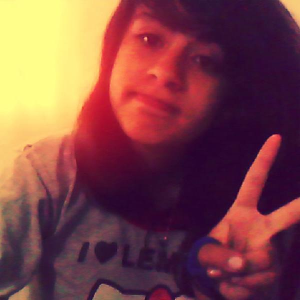 UNPACPT's profile picture. Soy una pendeja que usa filtros en sus fotos porque es pendeja y es fea.