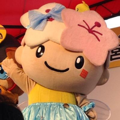 「旅人〜TabinchU〜」結成
美味しいもの、綺麗な景色、不思議な場所を求めて旅をします！
