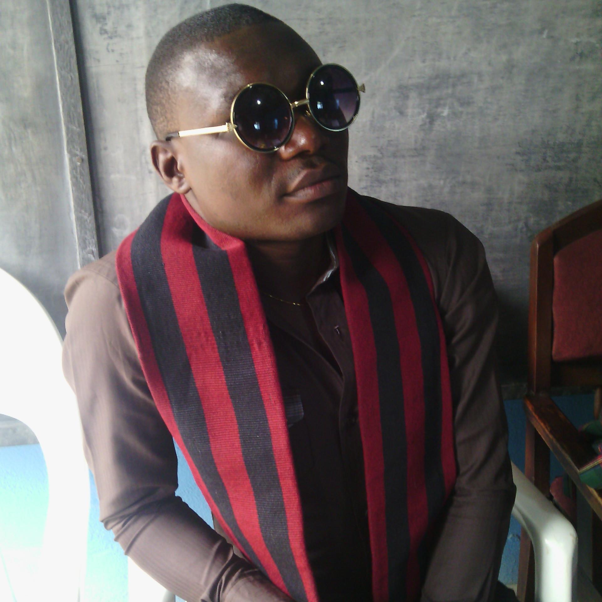 Simplicity & honesty is my watch word.#ICP  #AficanGang. 

Web 3 Innovation Beta Tester  @EstateDAO