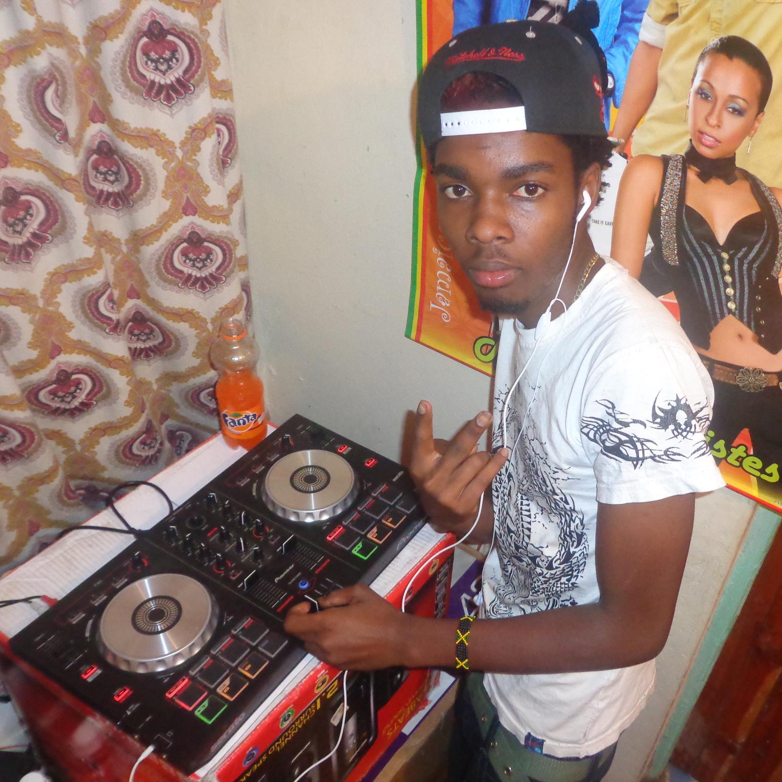 MaikalDjmiami's profile picture. 