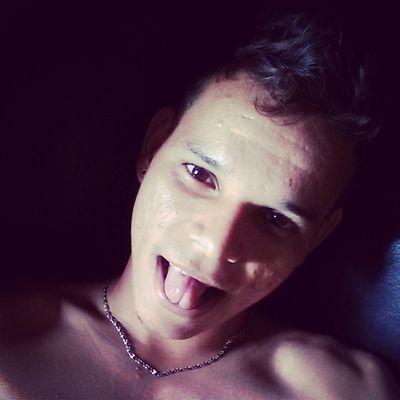 13787Oliv's profile picture. 