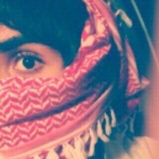 : - لمحتء عينهہ ¿ وفيہ ، ﺎبتليتء (=|.