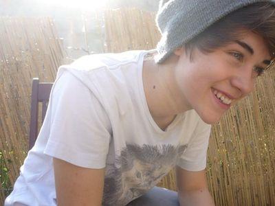 KylekoolKool's profile picture. hey im kyle and im 19 from france and im obsessed with justin bieber!:-D