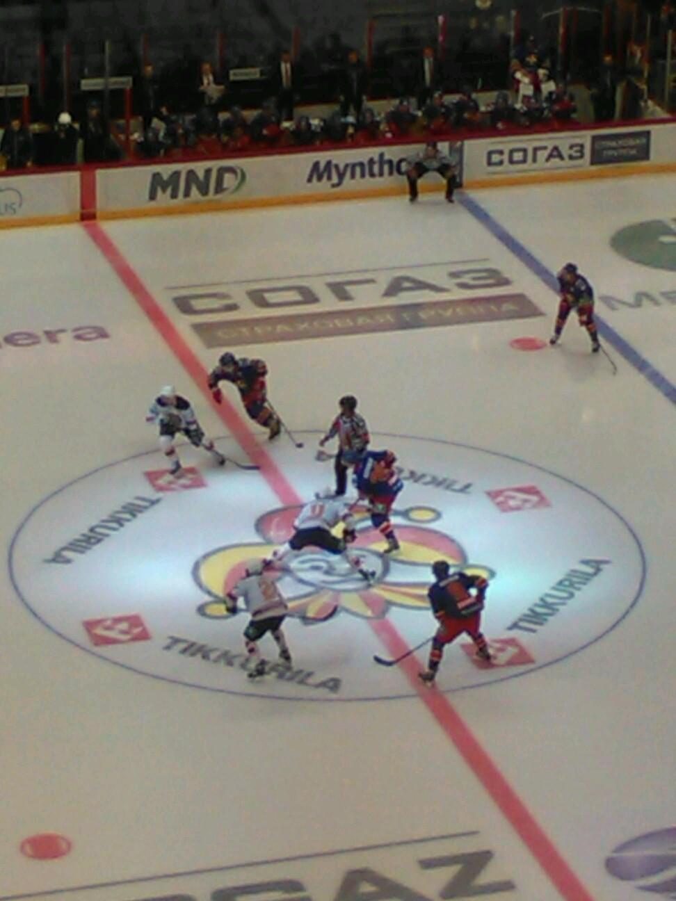 Pesällofani.Vannoutunut Vimpelin Vedon kannattaja.

Jokerit fani😎