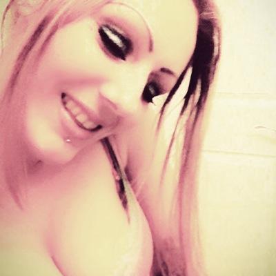 Follow MEEE!! frm newjersey live it tampa fl. exotic dancer/bartender, artist!! entering the world of tattooing!Love friends!!! social butterfly#flapPRETTYwings