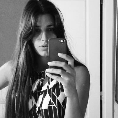 NairFOlivera's profile picture. Live & love.