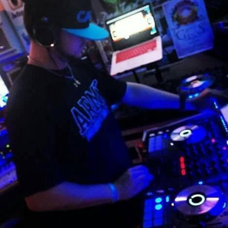 Country Dj / Troops supporter