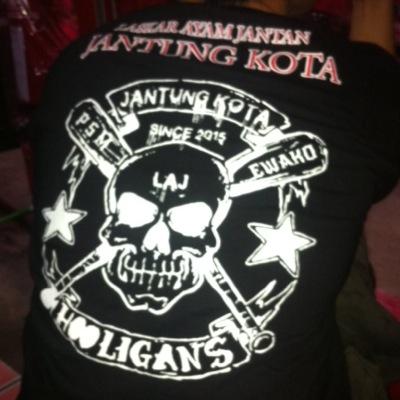 LAJantungkota's profile picture. supporter psm makassar ( laskar ayam jantan jantung kota ).... gemuruh teriakan EWAKO PSM dari mattoangin utara .. we are hooligan's from makassar