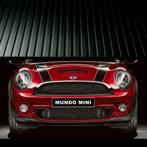 Profesionales en el sector del automóvil especializados en Mni, preparados para ofrecer un perfecto asesoramiento comercial y servicio post-venta.