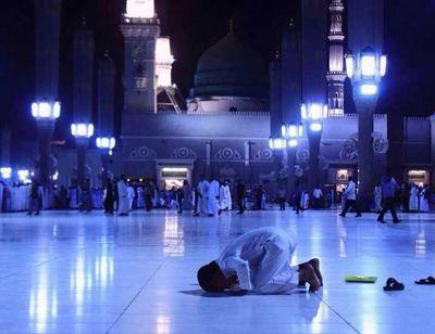 (لاإله إلاالله وحد لاشريك له له الملك وله الحمد وهو على كل شئ قدير)