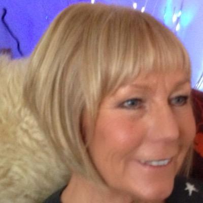 luvsundays's profile picture. 