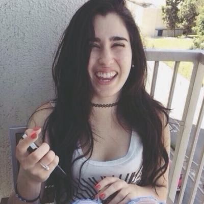 eu sofria bulem por meu idolo ser o cara de baby baby baby ohh e agora eu sofro por ter um idolo arrombador de xota com ficha suja na policia