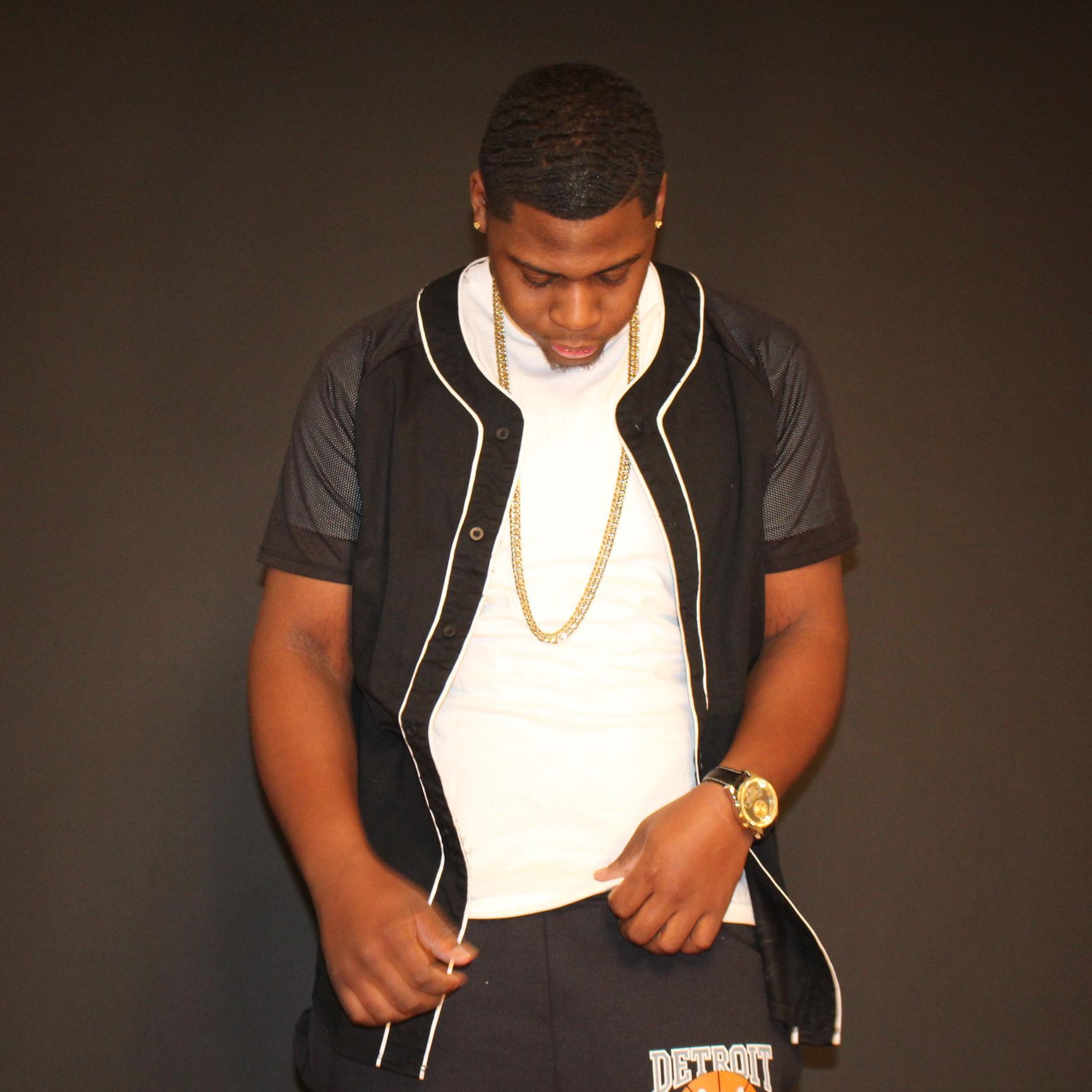 dariusdeshuan's profile picture. As Hip Hop goes through its transition a NEW Breed is being create and his name is Darius Deshuan. Follow his movement on FB/IG @dariusdeshuan