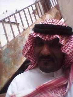‏ابحث عن زوجه رمنسيه تكون حلوه مش مهم العمر