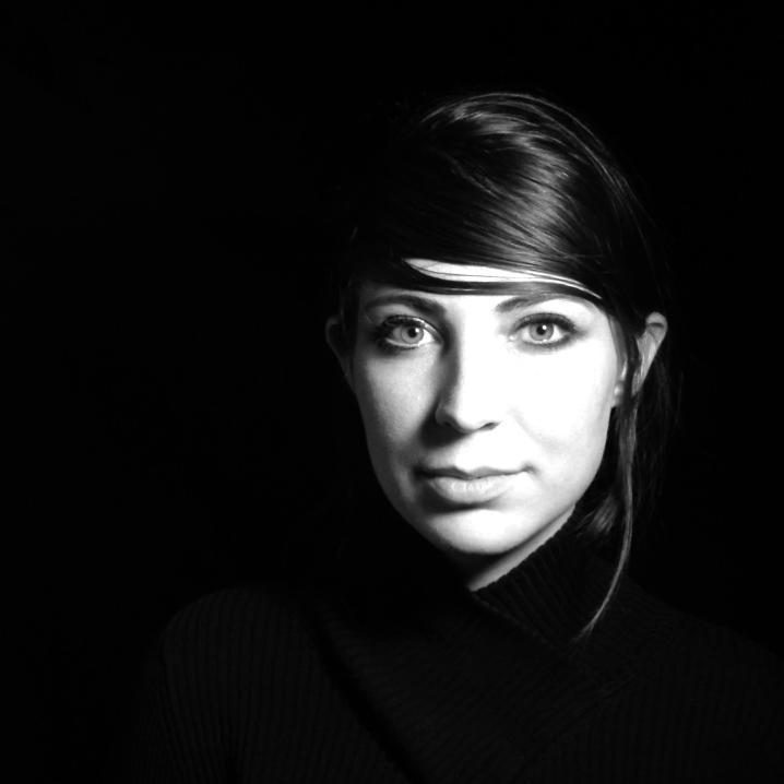 MelissaCarmon's profile picture. she/her
portraits, painting, poetry and philosophy