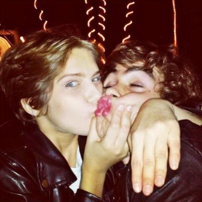 Instinto Extinto Vitti - Fã, admiradora e apaixonada por romances