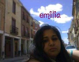 emilemilova96's profile picture. bucadores de fantasmas