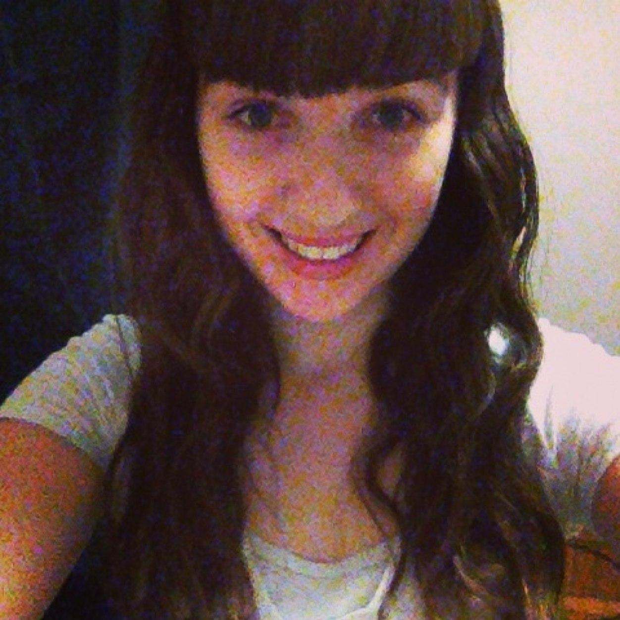 Hey I'm Jess! ; Love to laugh, drink beer and have a good time :)