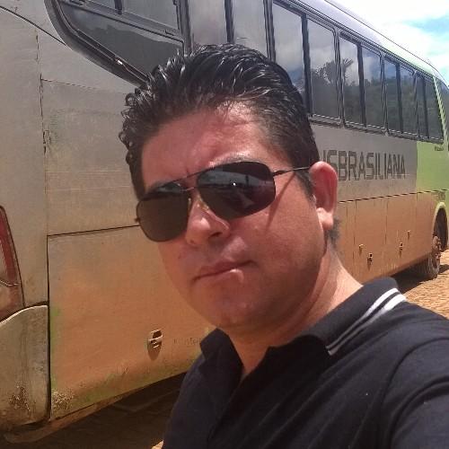 Um cara amigo, responsavel,  Trabalho na Transbrasiliana, Servo do Senhor Jesus, Vivo