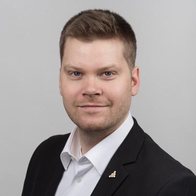 Joensuulainen ihmettelijä Helsingissä. Sairaanhoitaja AMK. Töissä @Kantapalvelut