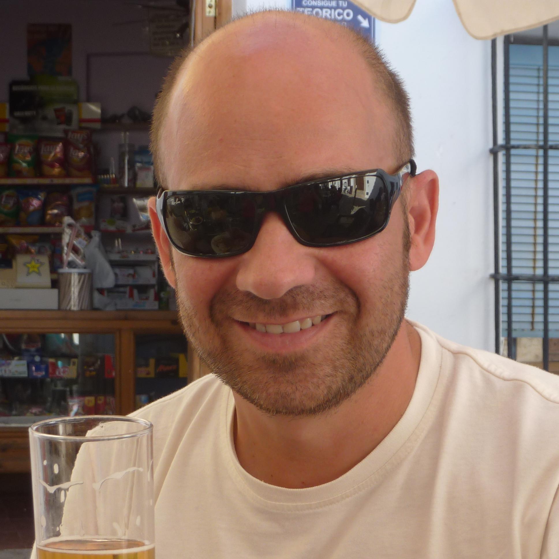 vergrau's profile picture. 