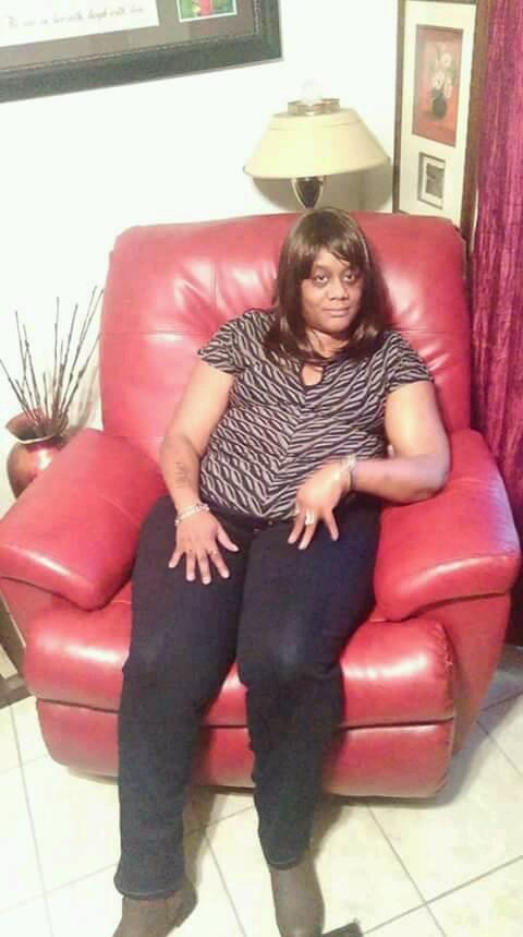 I am single I am a god fearing well kept woman I do home health I enjoy cooking if you are single and are looking for a real old school woman I am the one I am