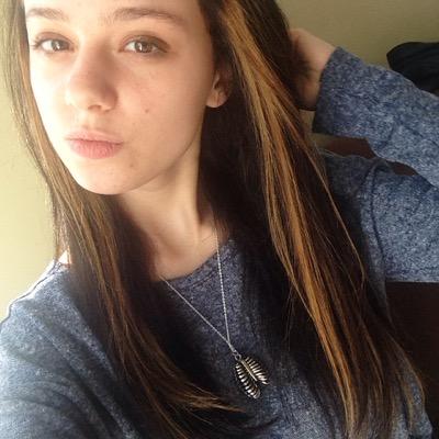 lolssues's profile picture. emo