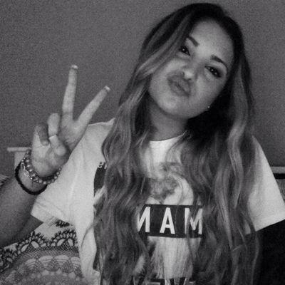 bcdbxtch's profile picture. my @ says it all.