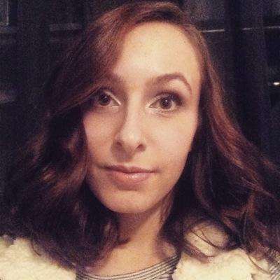 SarahRose1201's profile picture. I'd rather have flowers in my hair than diamonds around my neck.