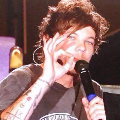 nicktuber's profile picture. this acc is for whatever i guess