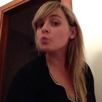 Lauretta049's profile picture. 