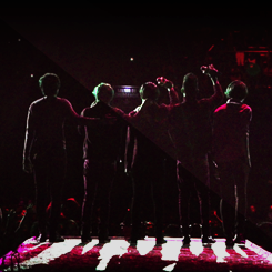 Soy una chica qe ama a @somoscd9 ellos cambiaron mi vida por completo por lo tanto yo soy CODER de Corazon y    algun dia los podre conocer en persona.