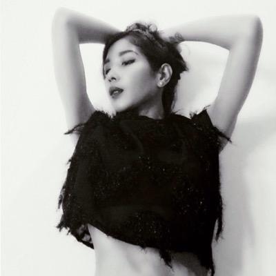 Putrilyraa's profile picture. 