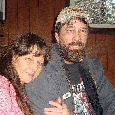 I work at Hardees in creedmoore nc l have a farm in oxford nc and life is good 2 daughters 2 grandsons an a grandaughter on the way I have a farm in oxford
