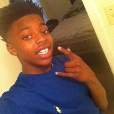 follow me on that gram @pepout_tee